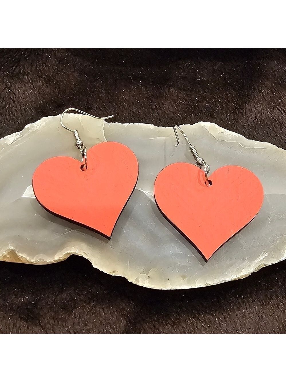 💥4 for $25💥 Laser-cut Heart Shaoed Wood Earrings